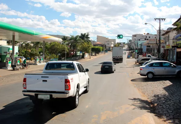 Morador de Caetité perde R$ 20 mil em golpe virtual após troca de mensagens no Facebook