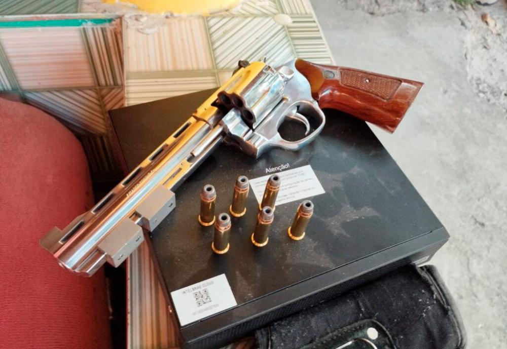 PC cumpre mandados em Maetinga, Alagoinhas, Camaçari e Feira contra suspeitos em chacina de ciganos