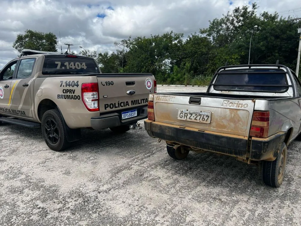 Polícia Rodoviária apreende veículo com restrição de roubo na BA-262