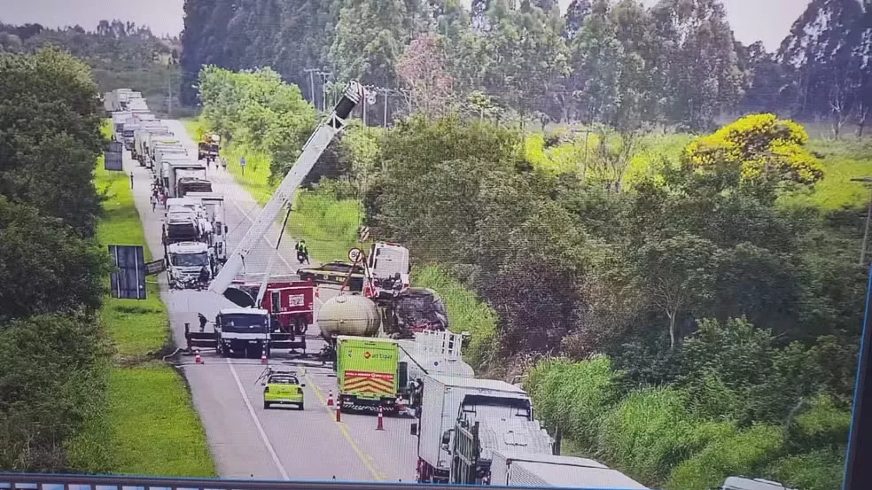 Acidente fatal interdita trecho da BR-116 e causa transtornos em Vitória da Conquista