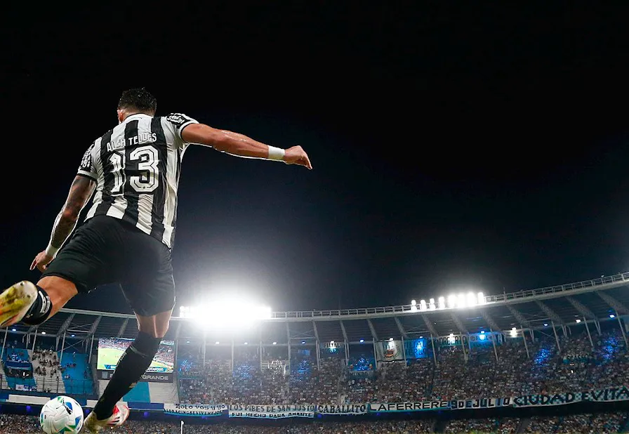 Botafogo perde para o Racing e se complica na Recopa Sul-Americana