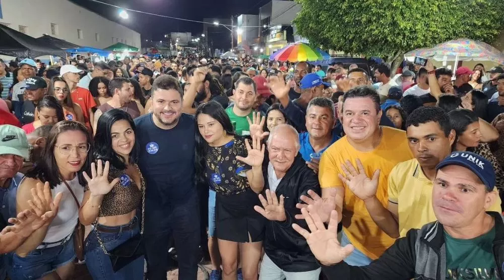 Ao lado de Wilson do Café, Marquinho Viana participa de festa do Super Jovens em Barra da Estiva