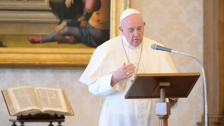 Papa Francisco apresenta melhora em quadro de pneumonia bilateral