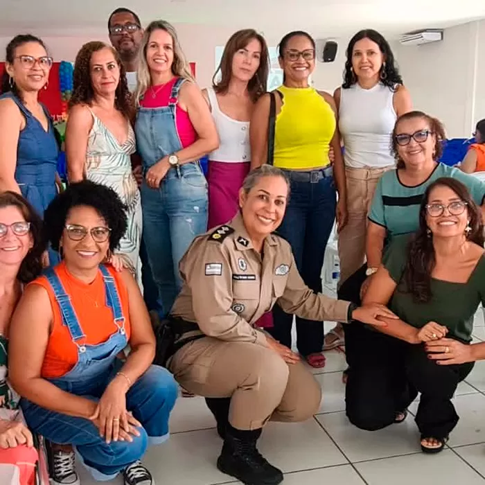 Polícia Militar participa da Jornada Pedagógica em Brumado e reforça compromisso com a segurança nas escolas