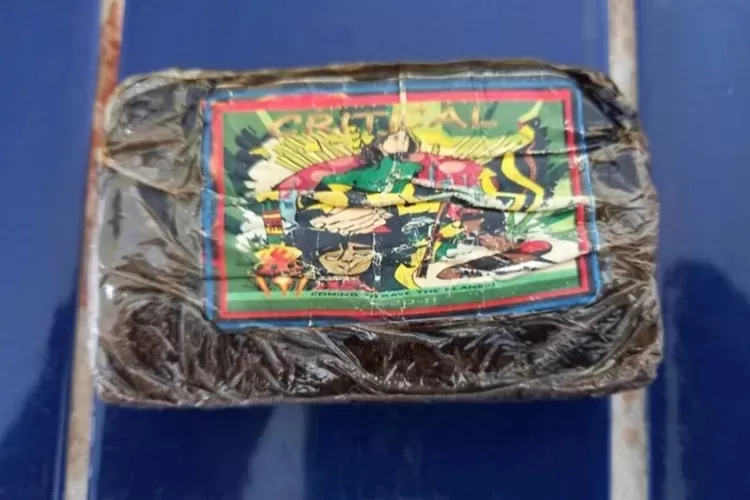 Homem é Detido com 100g de Haxixe no Centro de Brumado