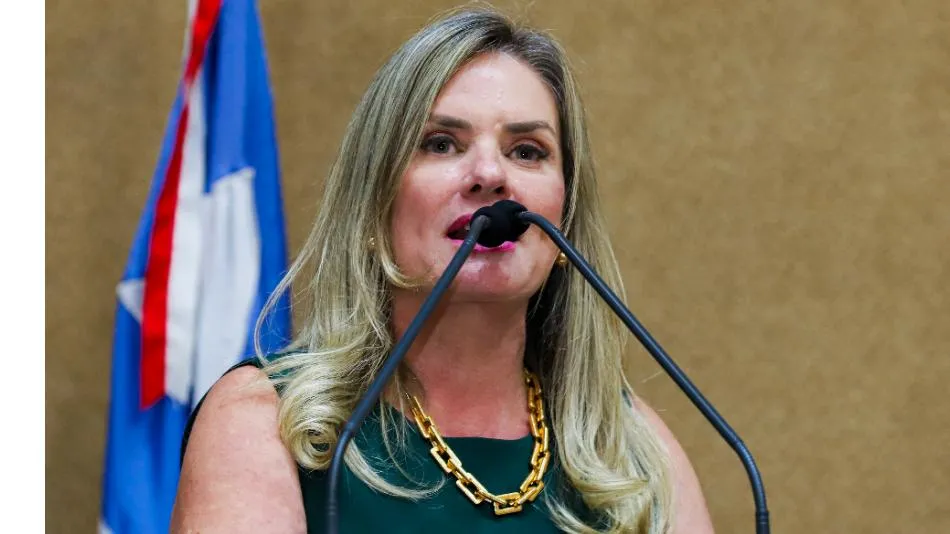 Ivana Bastos garante ampliação do Sistema de Esgotamento Sanitário de Guanambi
