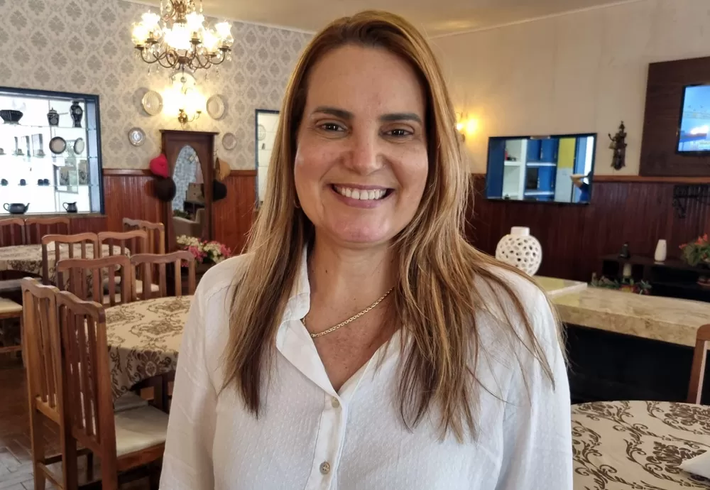 Sheila Lemos admite possibilidade de compor chapa com ACM Neto em 2026