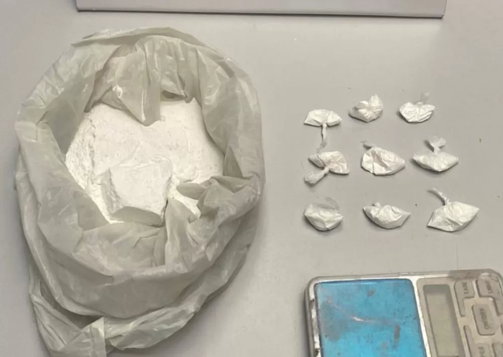 Ação da Polícia Militar resulta na apreensão de drogas e prisão em Livramento de Nossa Senhora