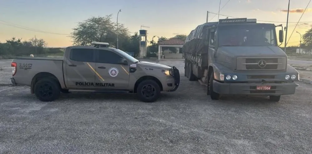 CIPRv/Brumado apreende 20 toneladas de trigo sem nota fiscal em Tanhaçu