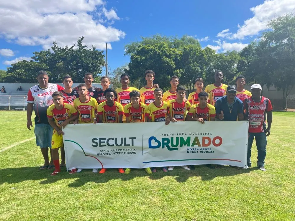 Equipe Sub-15 de Brumado, representada pela Associação Desportiva Ajax, conquista duas vitórias e avança para a próxima fase da Copa 2 de Julho