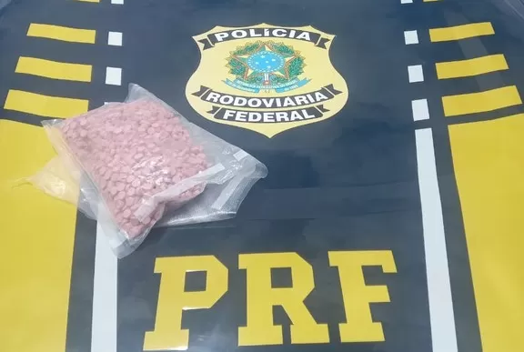 PRF apreende 1785 comprimidos de Ecstasy em Maracás (BA)