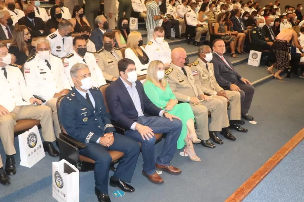 Graer completa 16 anos com solenidade na Alba