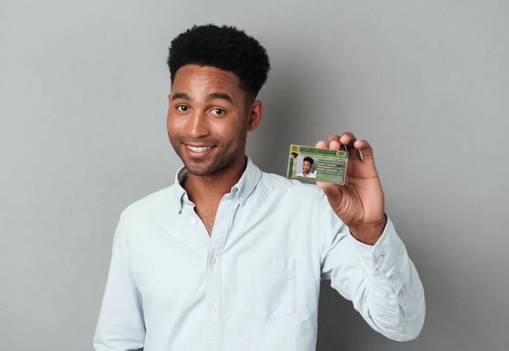 Condutor pode receber CNH na residência através de convênio entre Detran-BA e Correios 