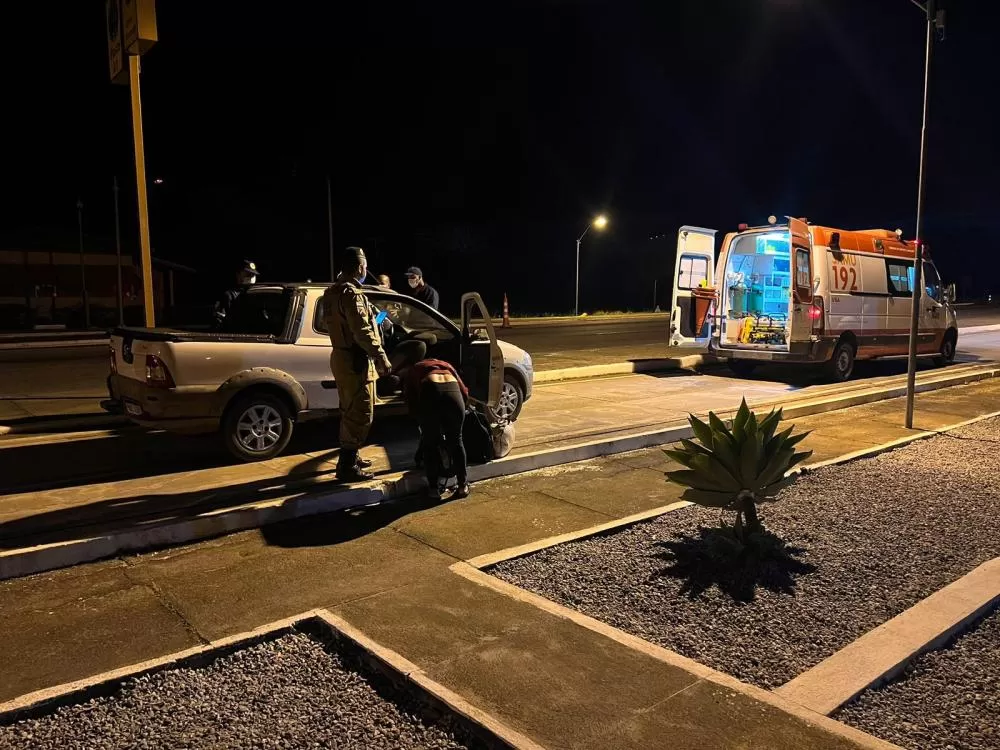 Cabo da PM realiza parto de emergência no Interior de veículo