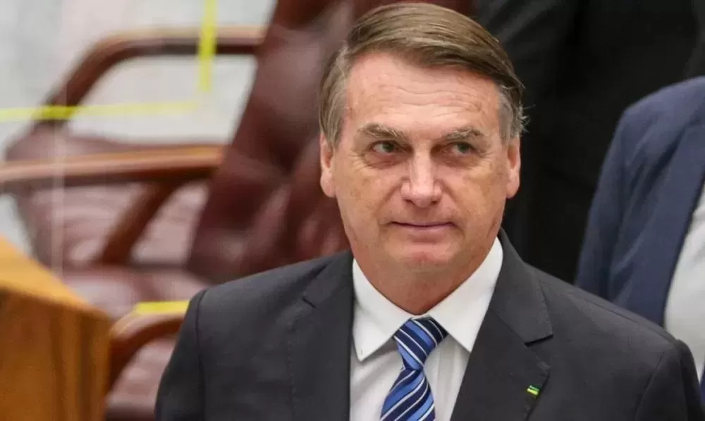 TSE dá 5 dias para Bolsonaro se manifestar sobre postagem