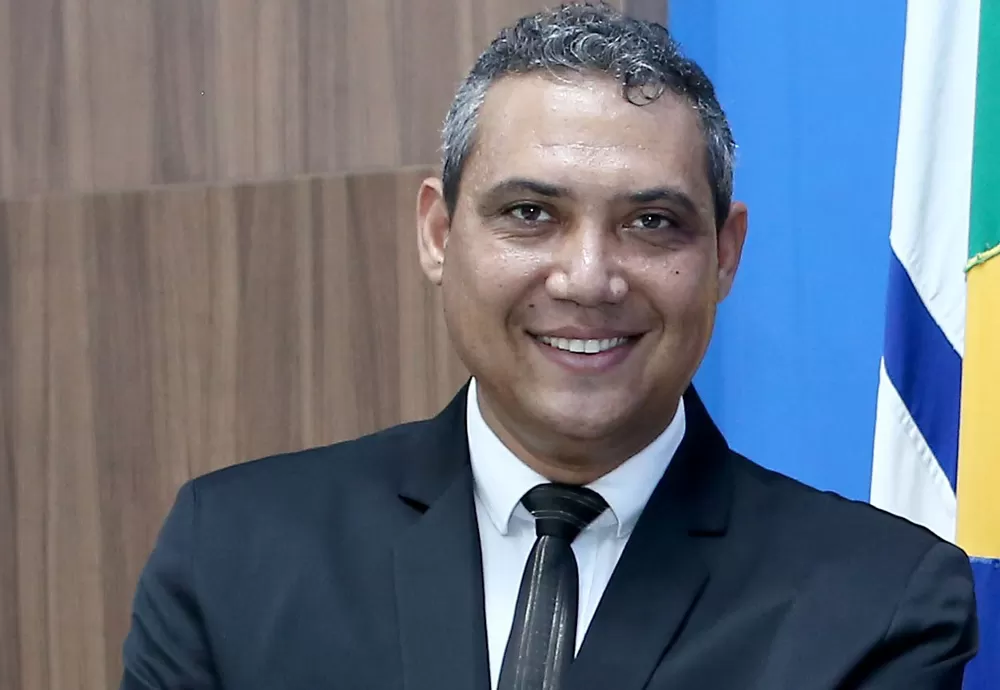 Presidente da Câmara de Vereadores de Brumado antecipou Décimo Terceiro Salário dos servidores