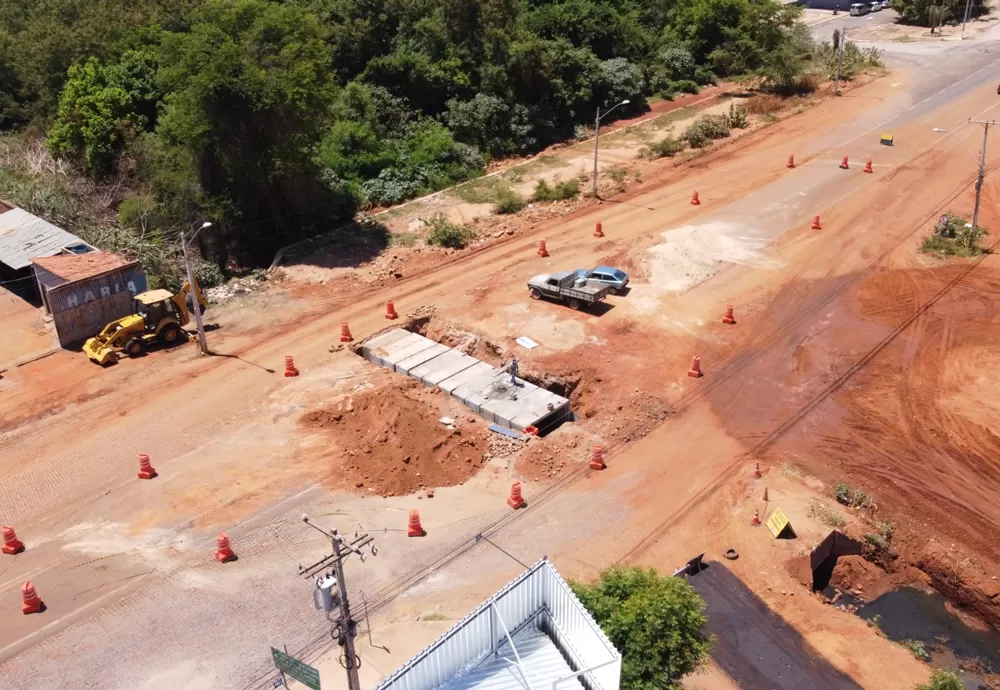 Prefeitura de Brumado investe em macrodrenagem para combater impactos das chuvas na antiga BA-262
