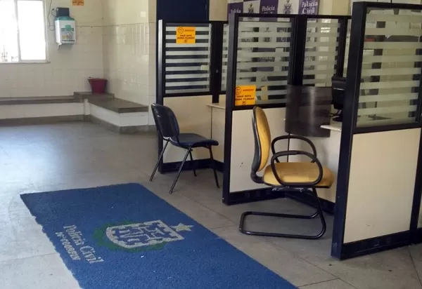 Brumado: Polícia apreende menores infratores em flagrante após arrombamento de loja de confecções