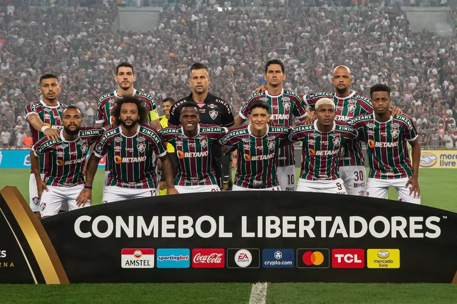 Fluminense derrota Boca Juniors na garra e fatura 1ª taça Libertadores