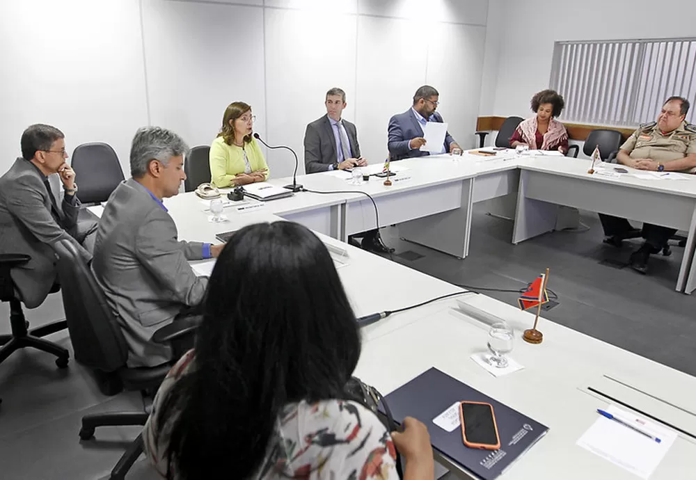 Secretários fazem balanço de ações contra ameaças nas escolas