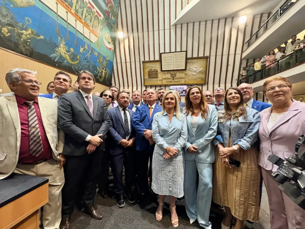 Ivana Bastos faz história: primeira mulher eleita 1ª vice-presidente da ALBA dedica vitória às mulheres e aos pais