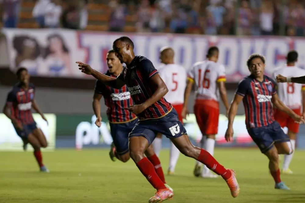 Bahia vence sua estreia no Baianão; Barcelona e Atlético empatam