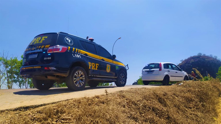 Fiesta roubado em Salvador e que circulava clonado é recuperado  em Bom Jesus da Lapa