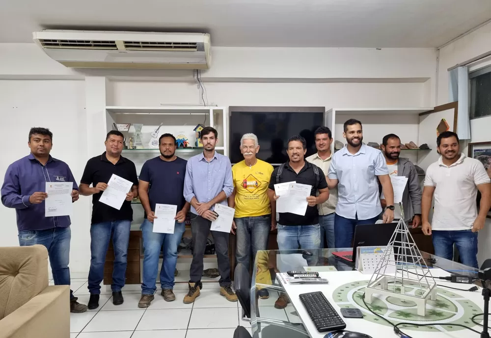 Prefeito de Brumado assina ordem para doze obras de infraestrutura com investimento de 88 milhões