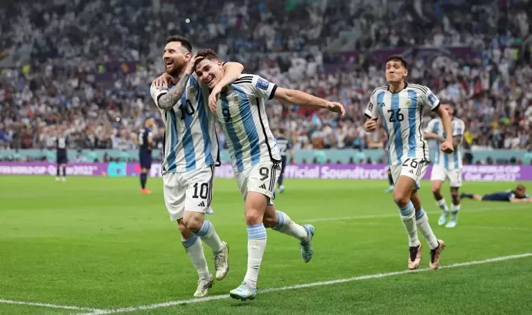 Argentina derrota a Croácia e volta à final da Copa do Mundo FIFA após oito anos
