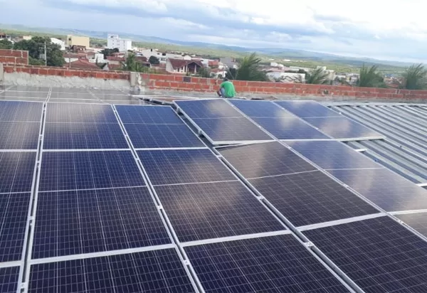 Bahia alcança 1 gigawatt de potência instalada na geração distribuída de energia solar