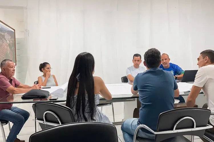Brumado: Equipe de Gestão se reúne para discutir requalificação do Mercado Municipal