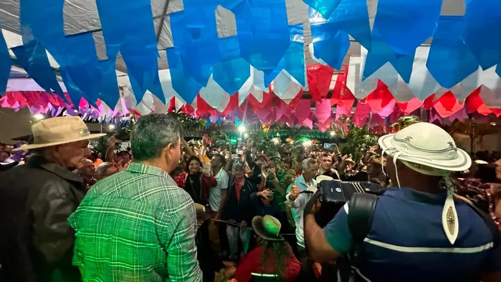 Arraiá do Café: Encontro de Sanfoneiros agita Barra da Estiva