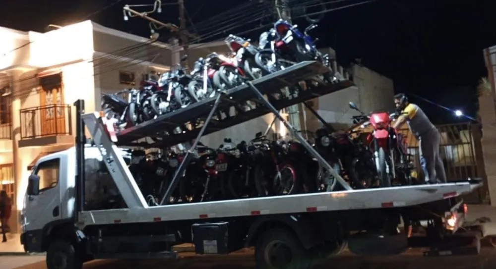 Polícia Militar apreende 24 motocicletas em ação contra direção perigosa em Caetité
