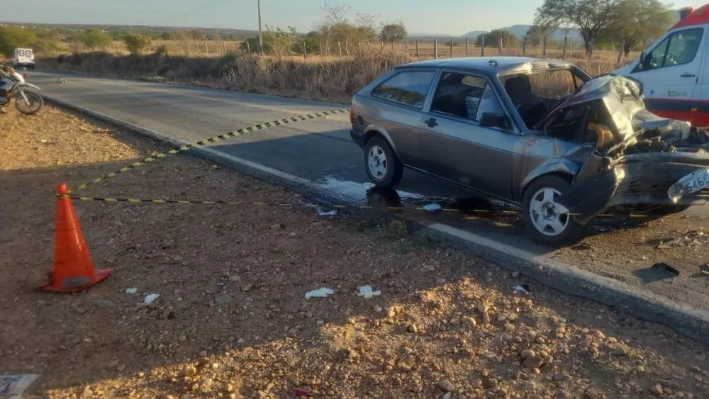 Acidente na BA-152 em Caturama deixa uma vítima fatal e quatro feridos