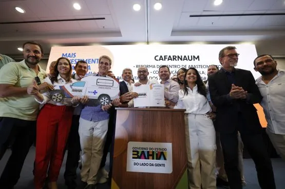 Governo firma convênios para obras em 135 municípios baianos; valor se aproxima de R$ 1 bilhão