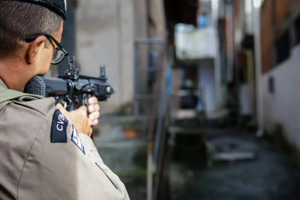 PMs da Bahia e de São Paulo atuam na captura de líder de facção foragido do Presídio de Vitória da Conquista