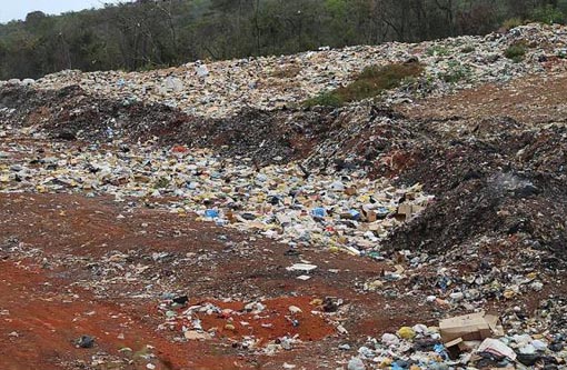 Mais de 90 cidades baianas descartam lixo incorretamente Priscila Machado
