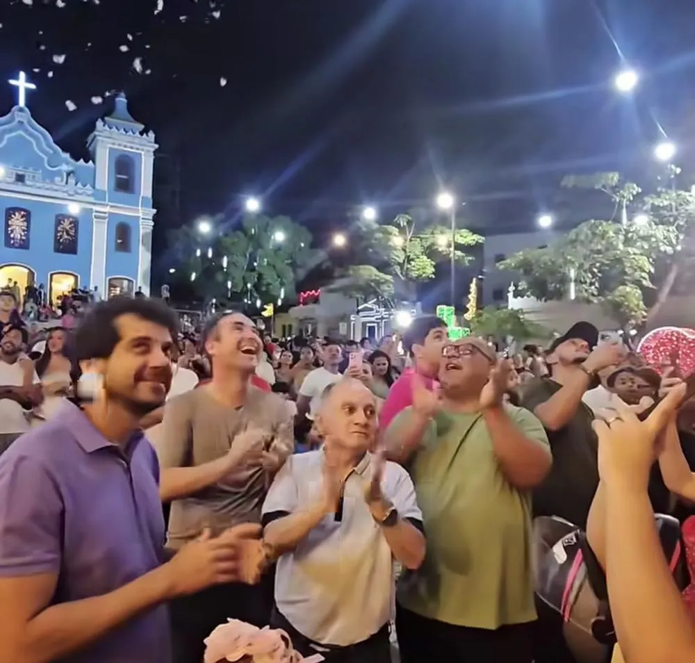 Prefeito Fabrício Abrantes abre oficialmente o Natal Luz de Brumado com grande celebração