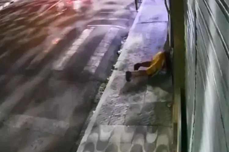 Loja de eletrônicos é arrombada no centro comercial de Brumado durante a madrugada