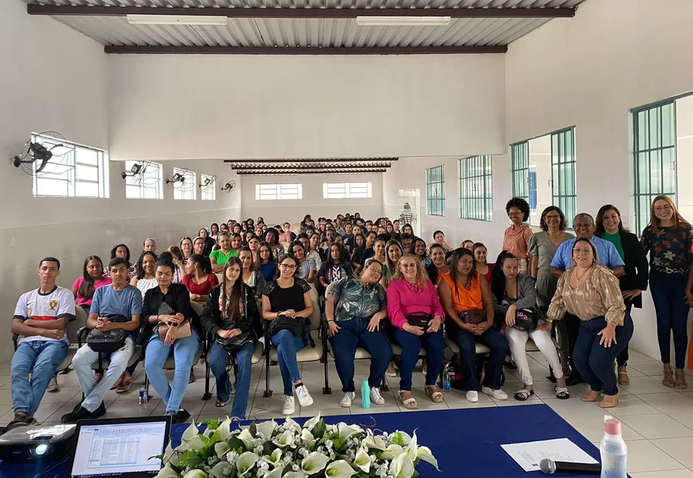 Brumado: SEMEC promove formação para profissionais do apoio escolar visando a inclusão de crianças com necessidades especiais