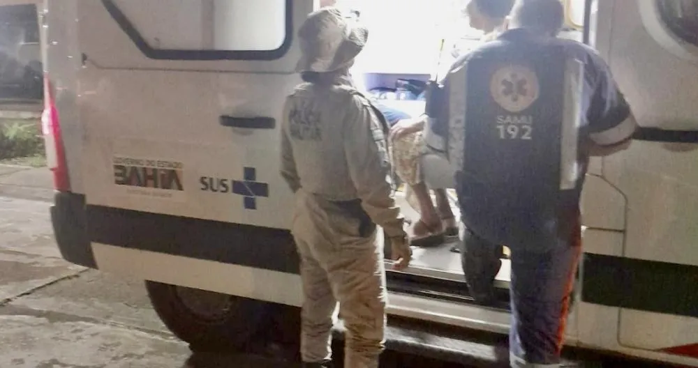 CIPRv/Brumado presta socorro a passageira com hipertensão na BA-262 em Vitória da Conquista