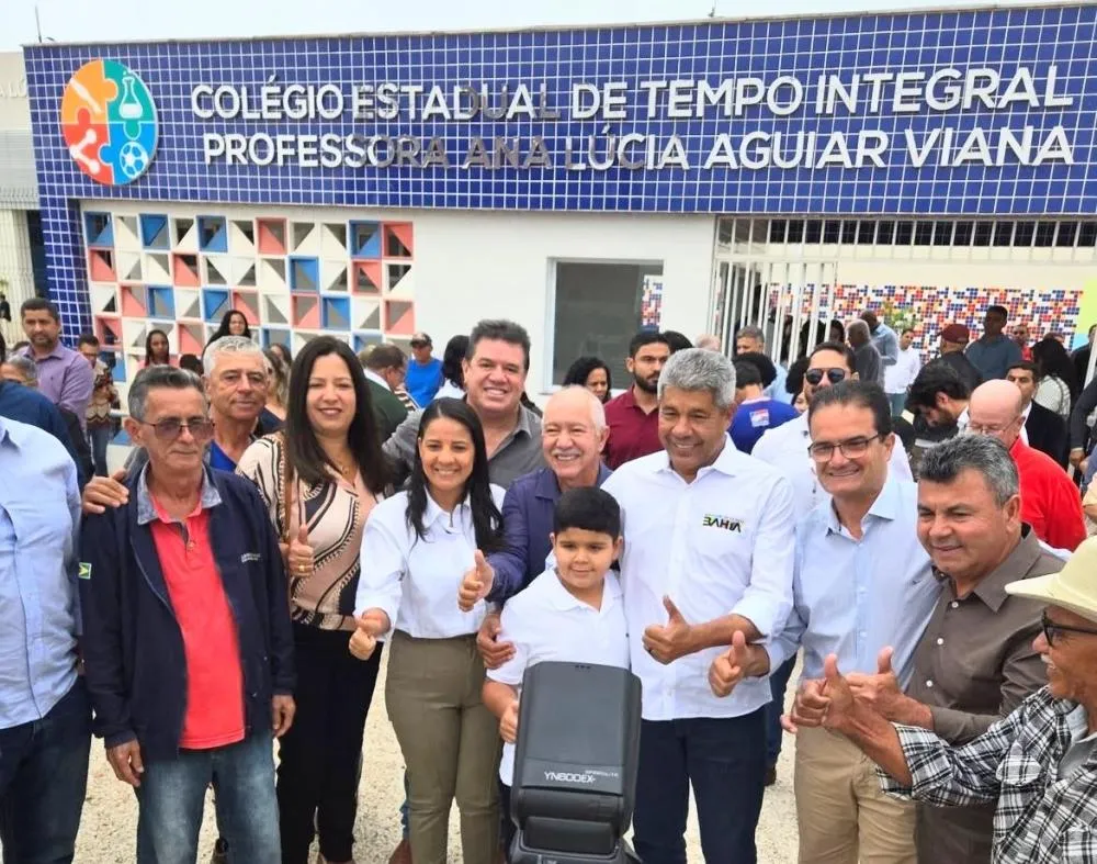 Ao lado de Jerônimo, Marquinho Viana entrega colégio em tempo integral em Barra da Estiva que leva o nome de sua mãe