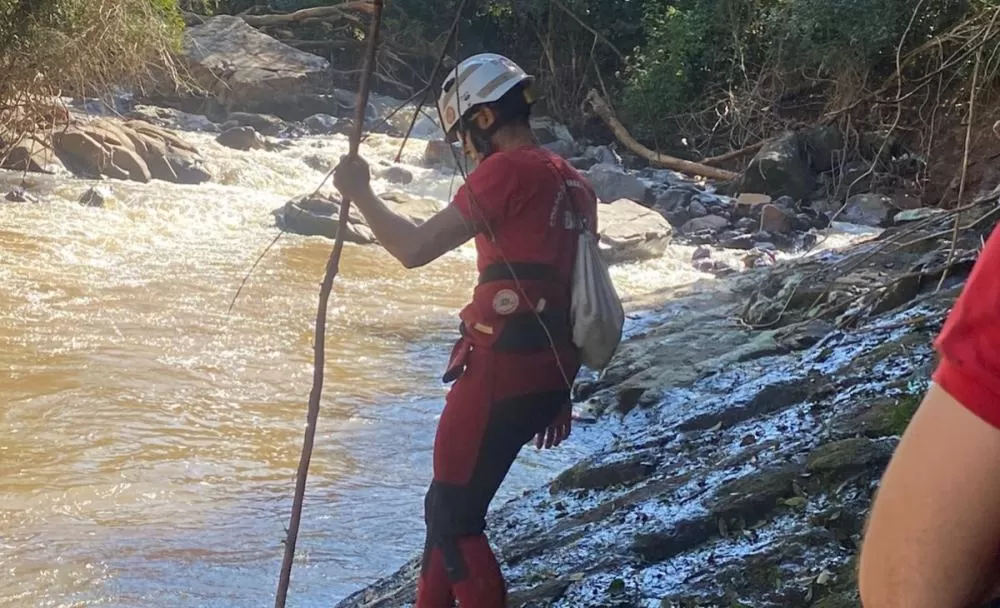 Bombeiros baianos seguem realizando buscas a desaparecidos no Rio Grande do Sul