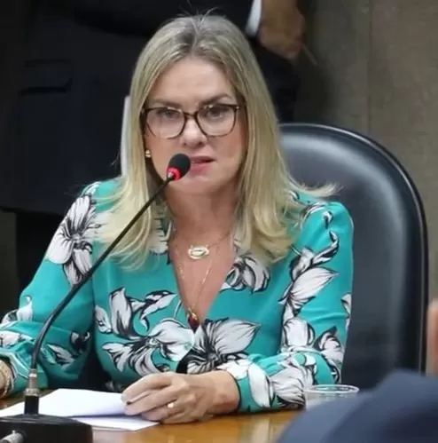 Deputada Ivana Bastos relata e dá parecer favorável a indicação de Aline Peixoto à vaga do TCM