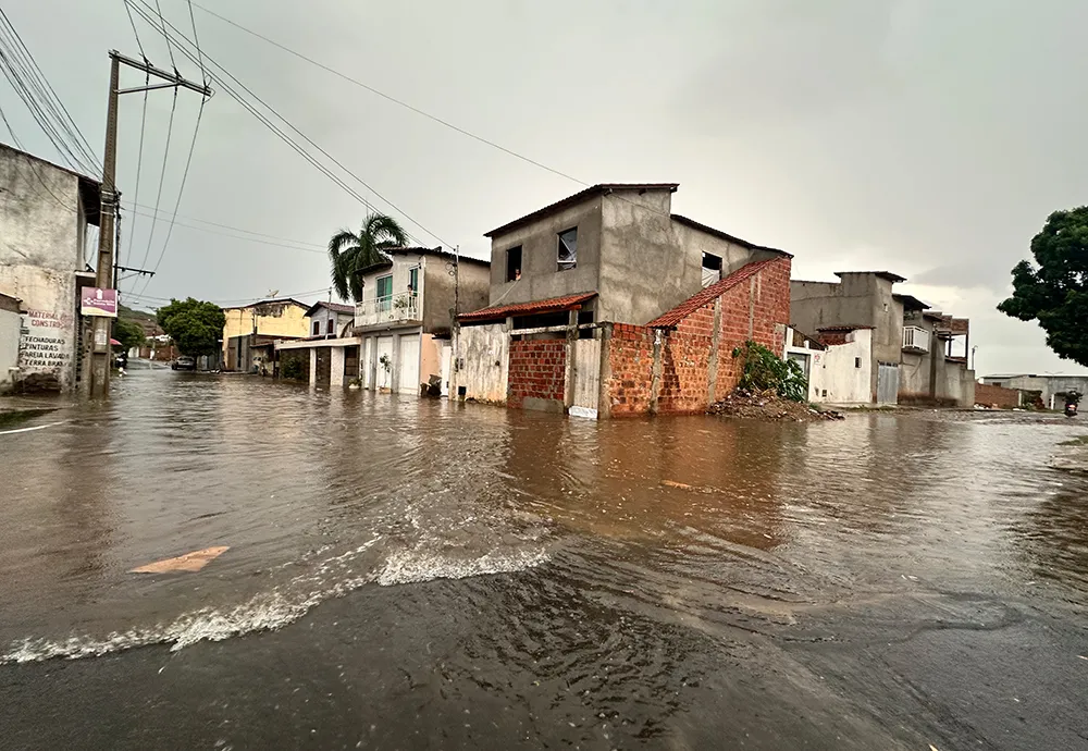 INMET emite alerta de chuvas intensas para Brumado e região