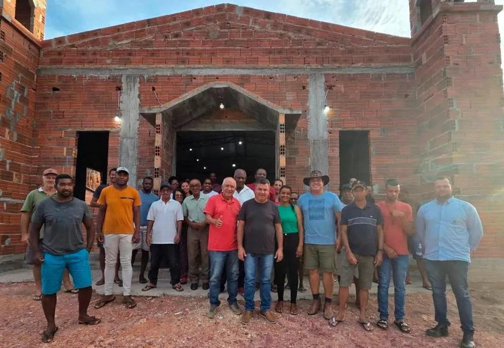 Barra da Estiva: Marquinho Viana participa de reunião com moradores da comunidade da Extrema ao lado do prefeito Wilson do Café