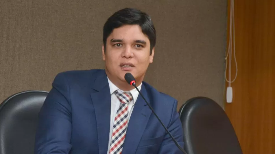 Vitor Bonfim defende programa de combate às drogas nas escolas da Bahia