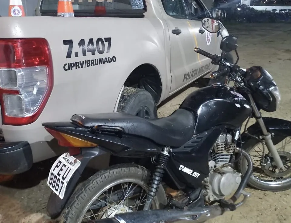 CIPRv/Brumado apreende motocicleta com restrição de furto em Anagé