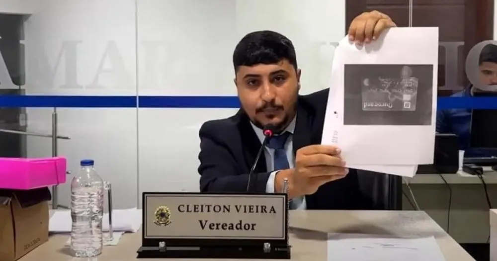 Justiça Eleitoral cassa mandato do vereador mais votado da história de Tanque Novo por compra de votos via Pix