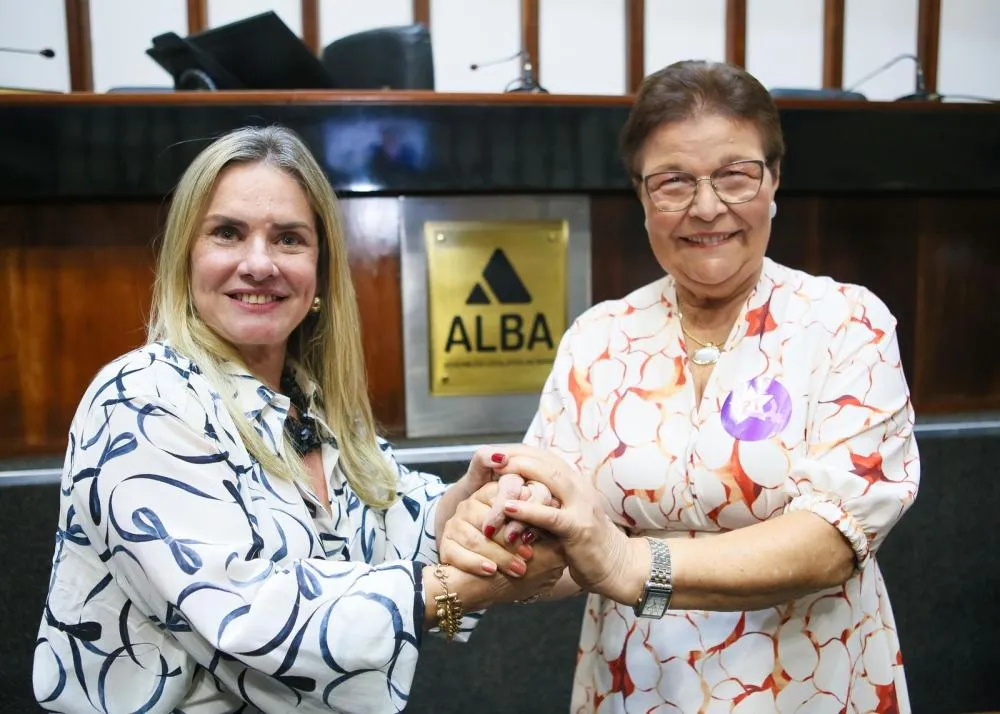Presidente Ivana Bastos comemora eleição da deputada Fátima Nunes para 1ª vice-presidência